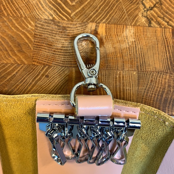 NWOT Handmade leather key keychain organizer - Picture 5 of 14